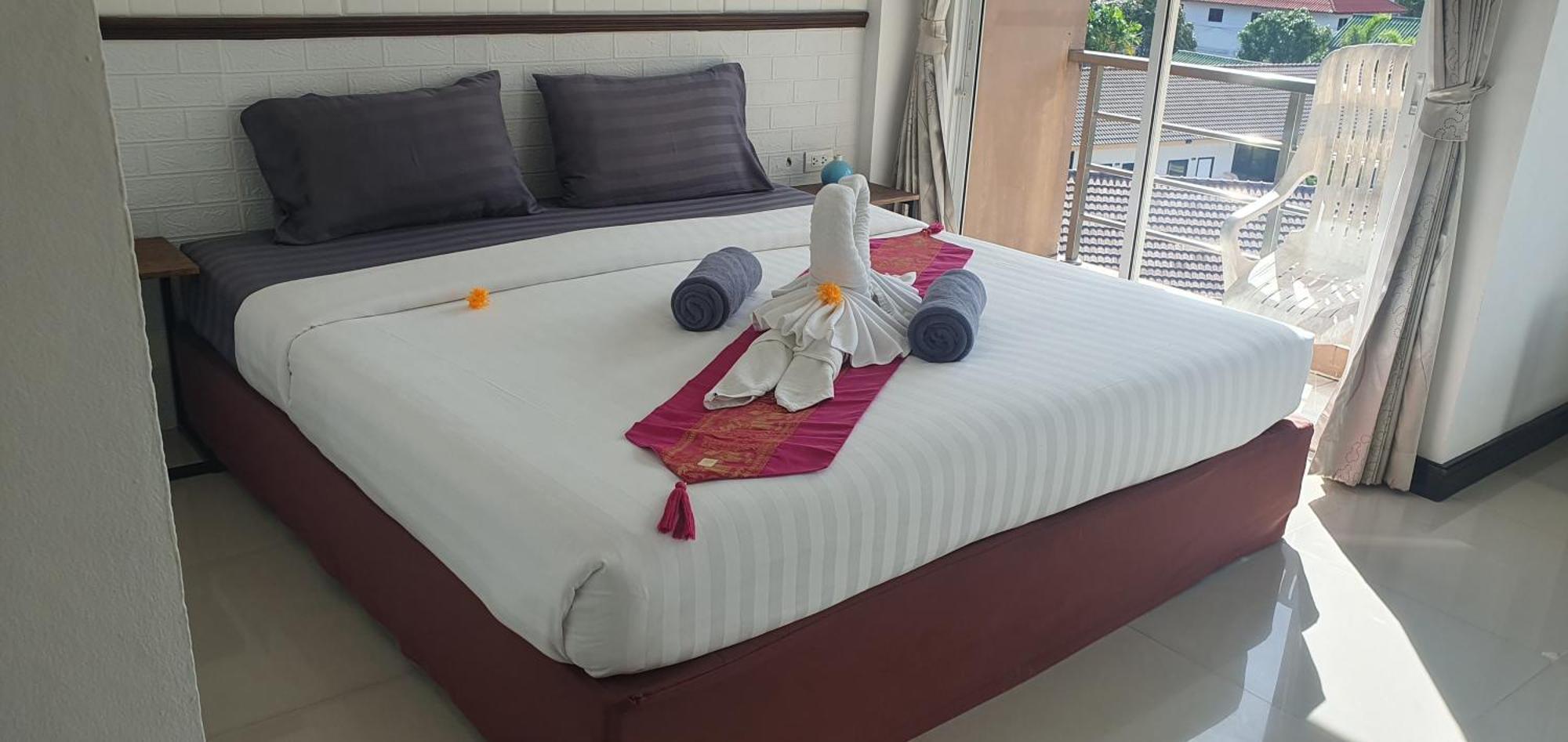 At Home Hotel Patong 외부 사진