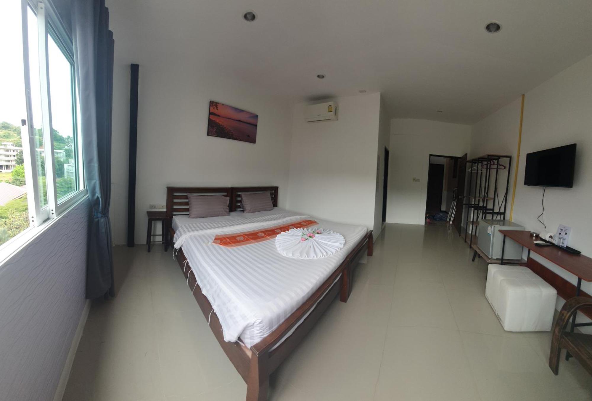 At Home Hotel Patong 외부 사진